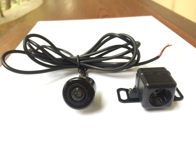 Kiểm tra bên ngoài camera xem có bị hư hỏng hay không